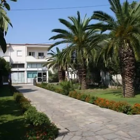 Vicky & Апарт-отель 2*