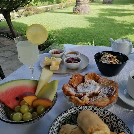 Vicky & Апарт-отель Тасос