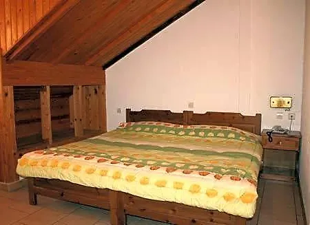 Aparthotel Vicky & 2*