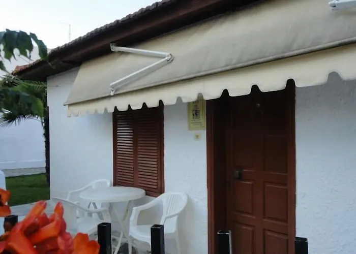 Vicky & 2* Limenas (Thasos)